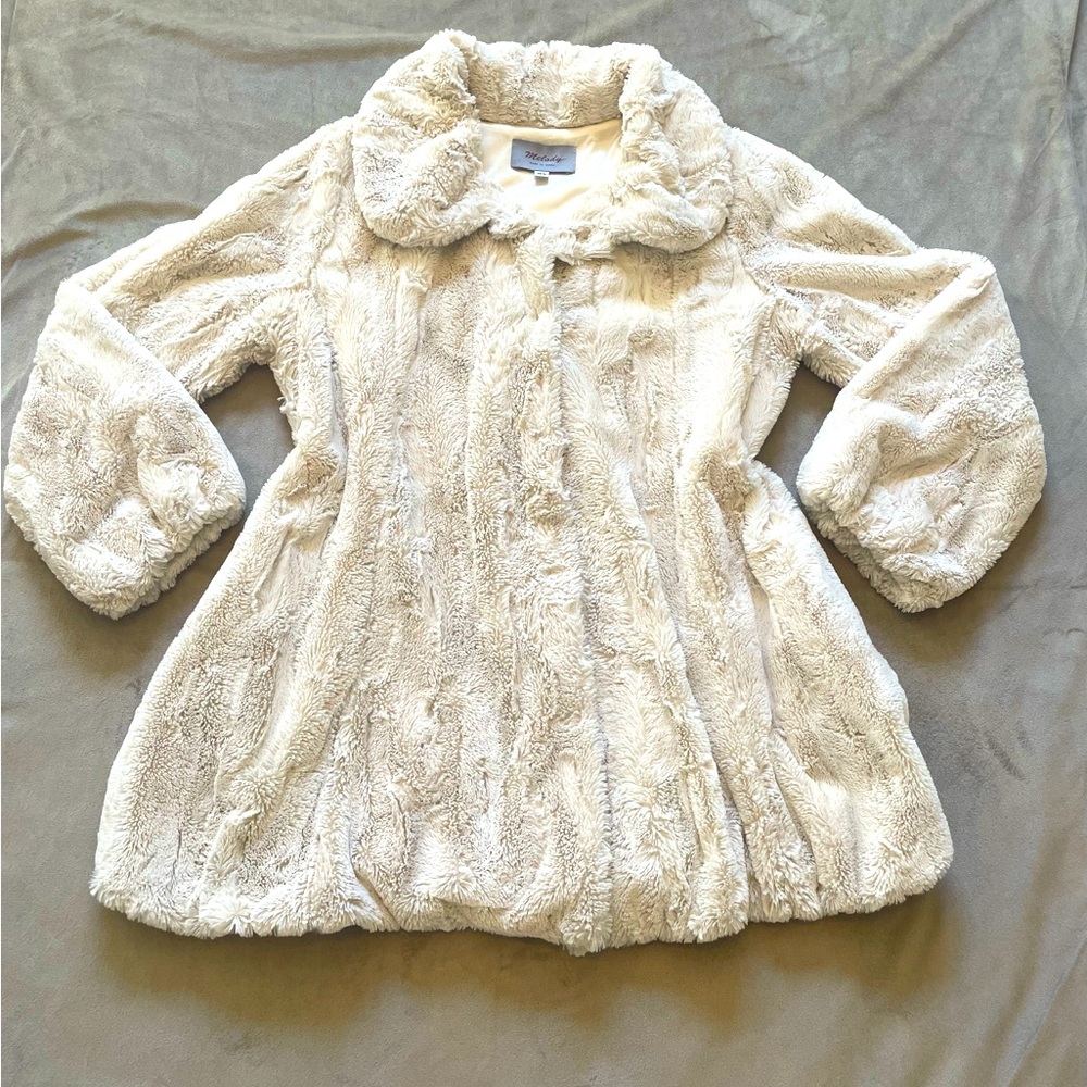 Women’s Faux Fur Coat